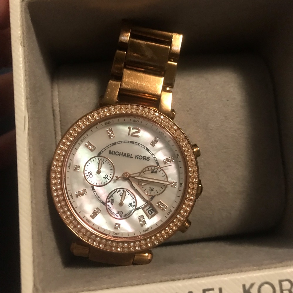 Mk watch
